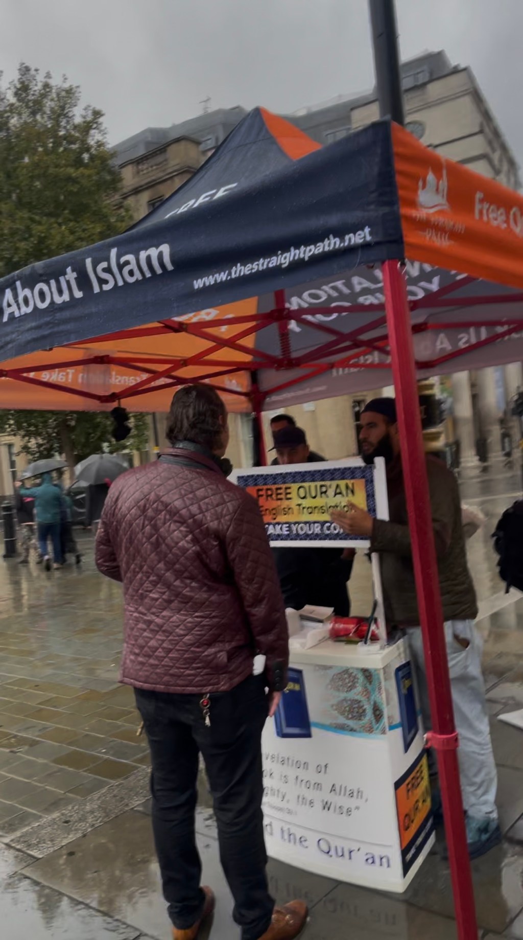 Entre el Diálogo y la Preservación de la&nbsp;Identidad